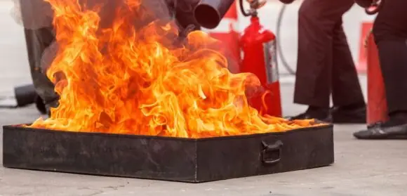 bac &agrave; incendie