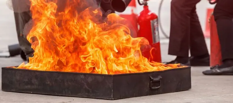 bac &agrave; incendie