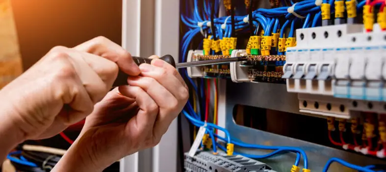 Habilitation &eacute;lectrique