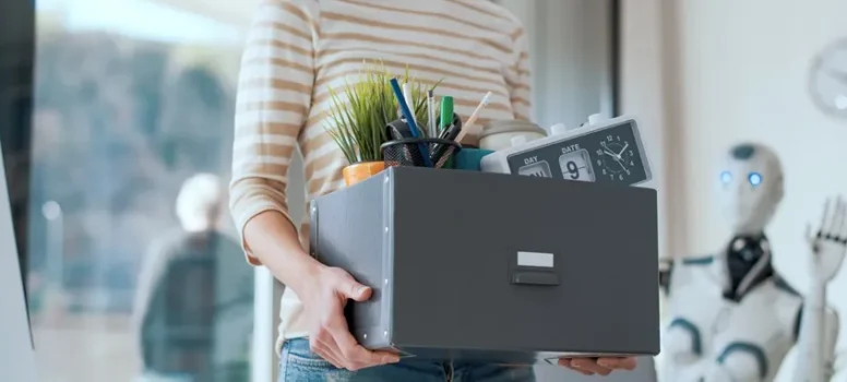 Employée qui est remplacée par l'IA