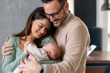 Parents avec leur nouveau-né