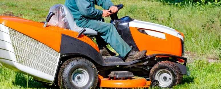 Formation Utilisation d'une tondeuse autoportée