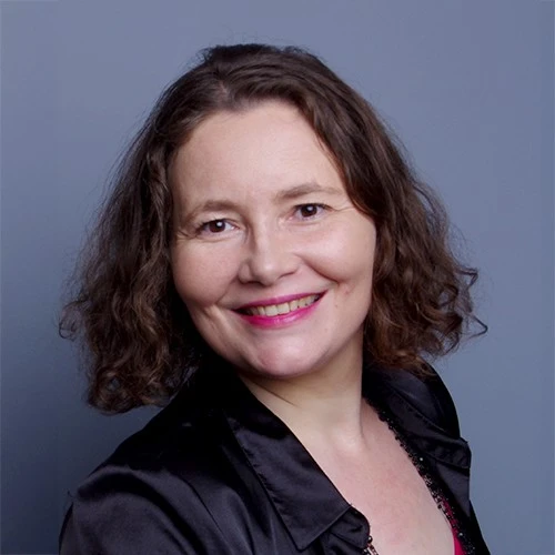 Hélène S.